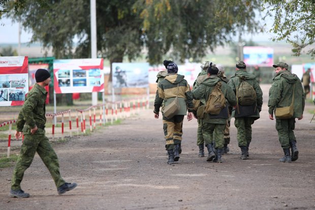 Добровольцы волгоградской 20-й дивизии рассказали, почему ушли на СВО